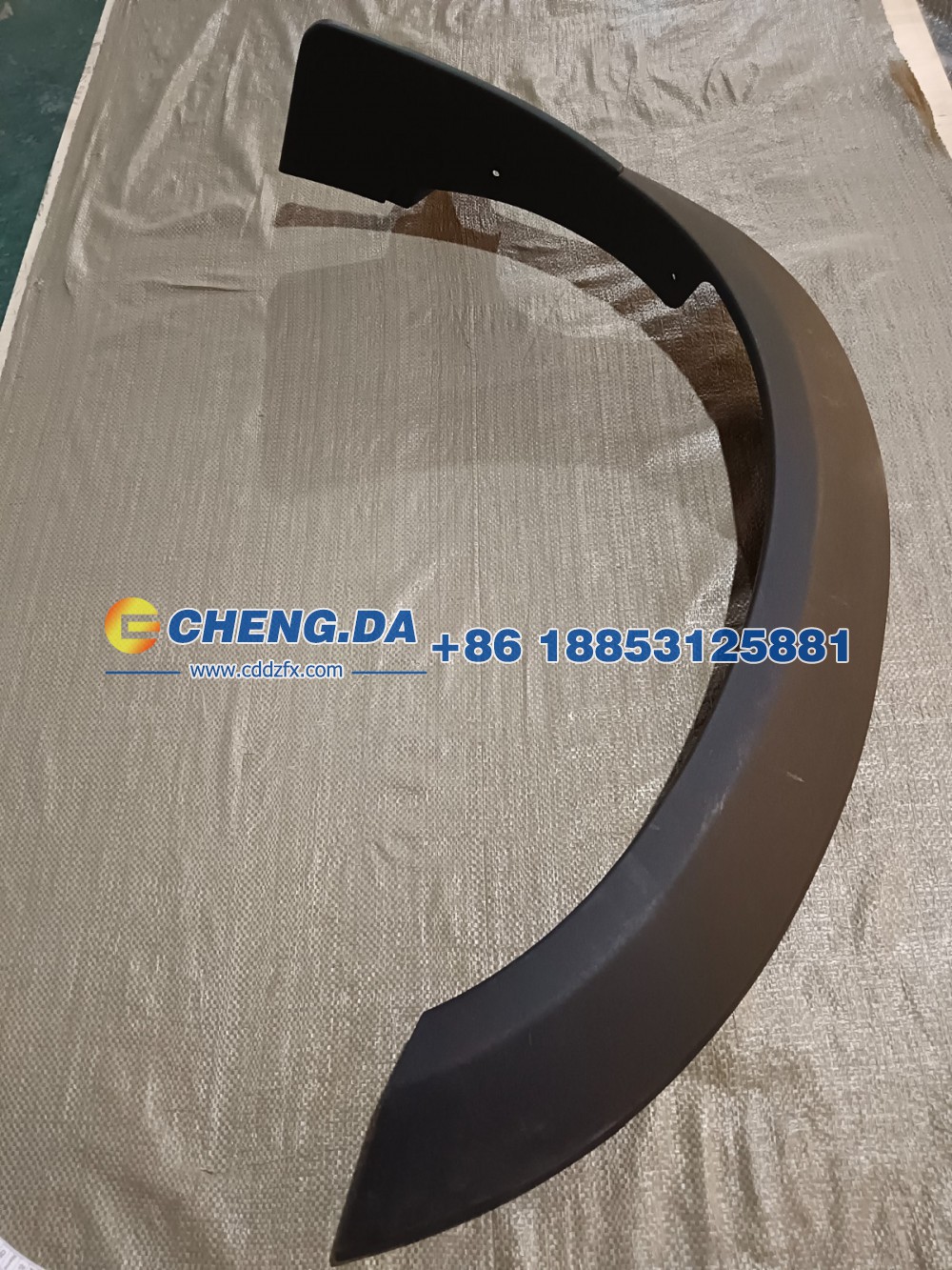 5522200P33A0,右前轮眉总成,山东鼎赞飞行汽车制造有限公司