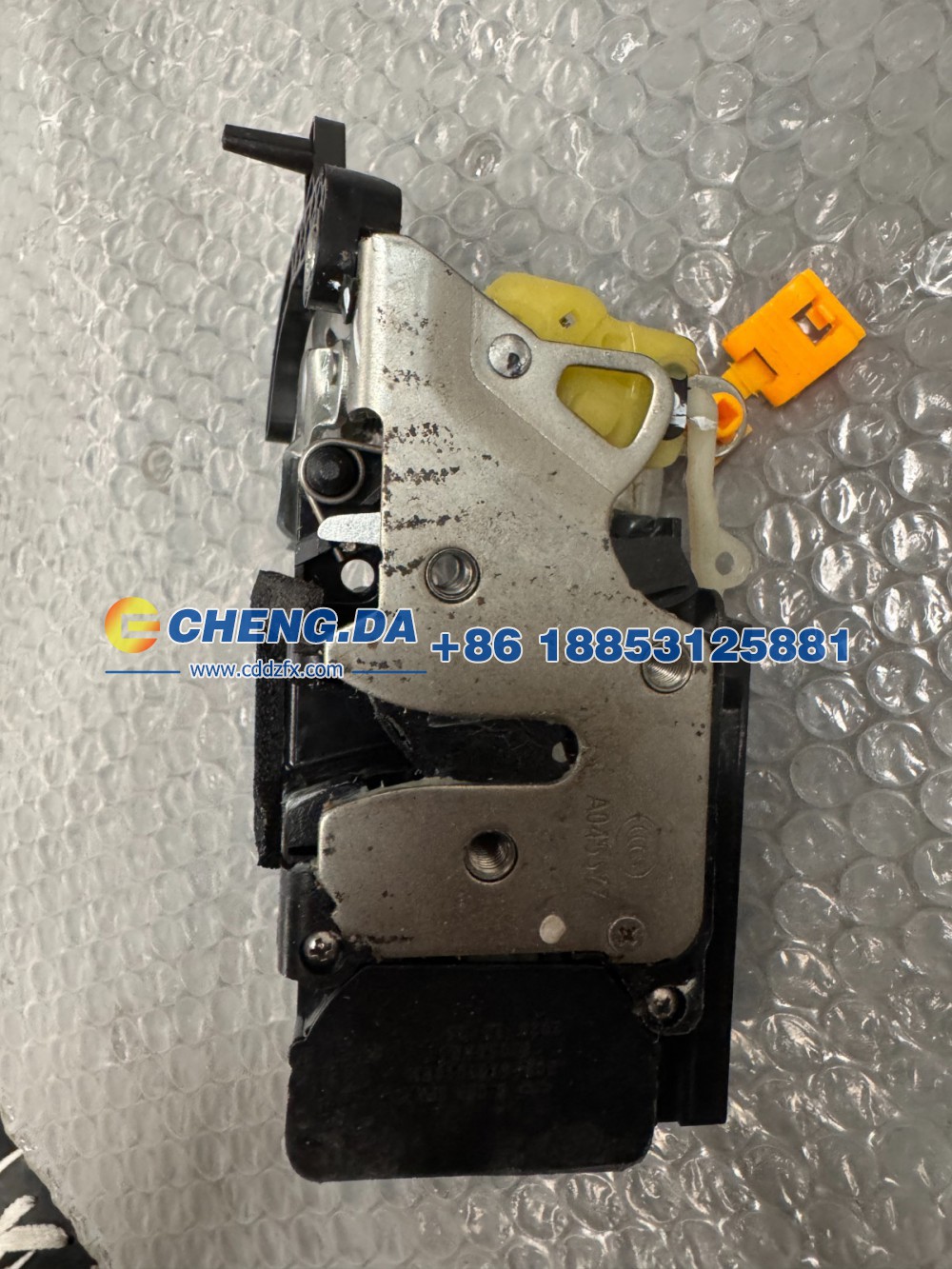 F08-6205010FM,车门锁块(L后),山东鼎赞飞行汽车制造有限公司
