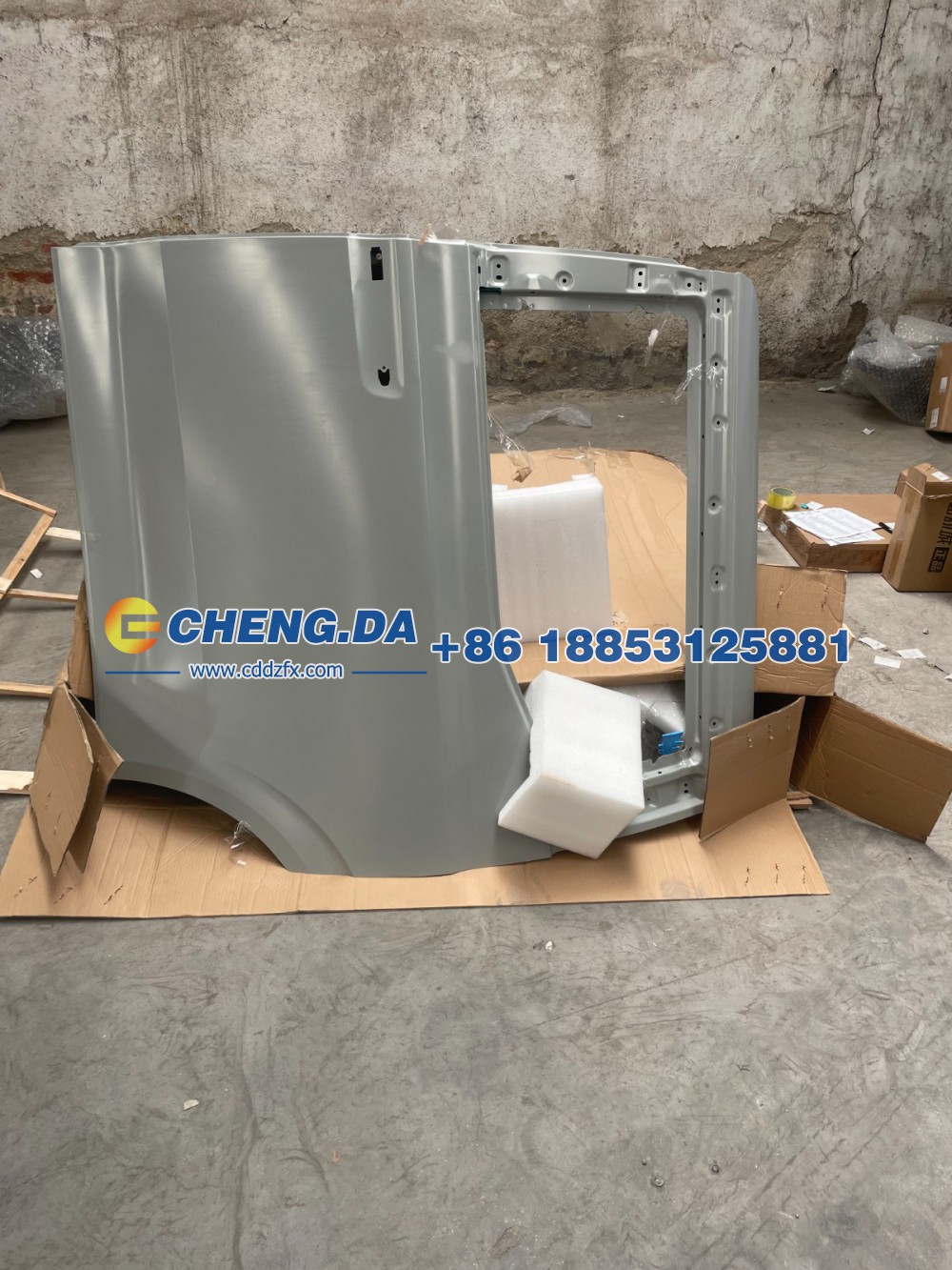 8894236806C15,滑动门左 白色,山东鼎赞飞行汽车制造有限公司