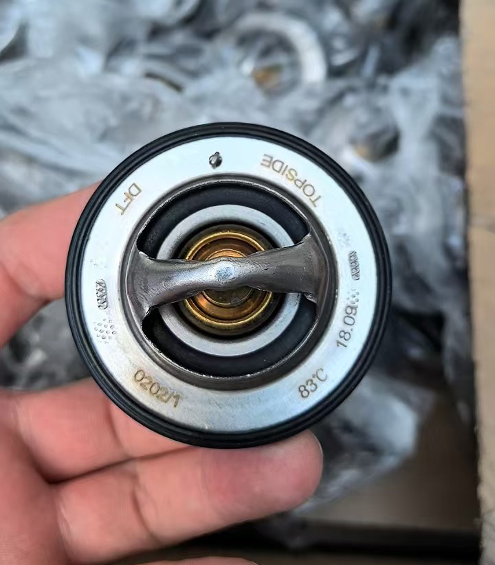 030V06402-0202,杭發(fā)MC03MC2.8節(jié)溫器芯83度,山東隆騰汽車科技有限公司
