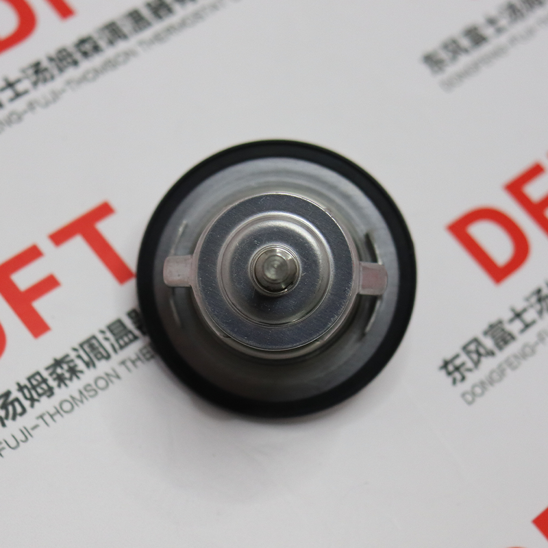 五十铃节温器芯82℃ 1876184300