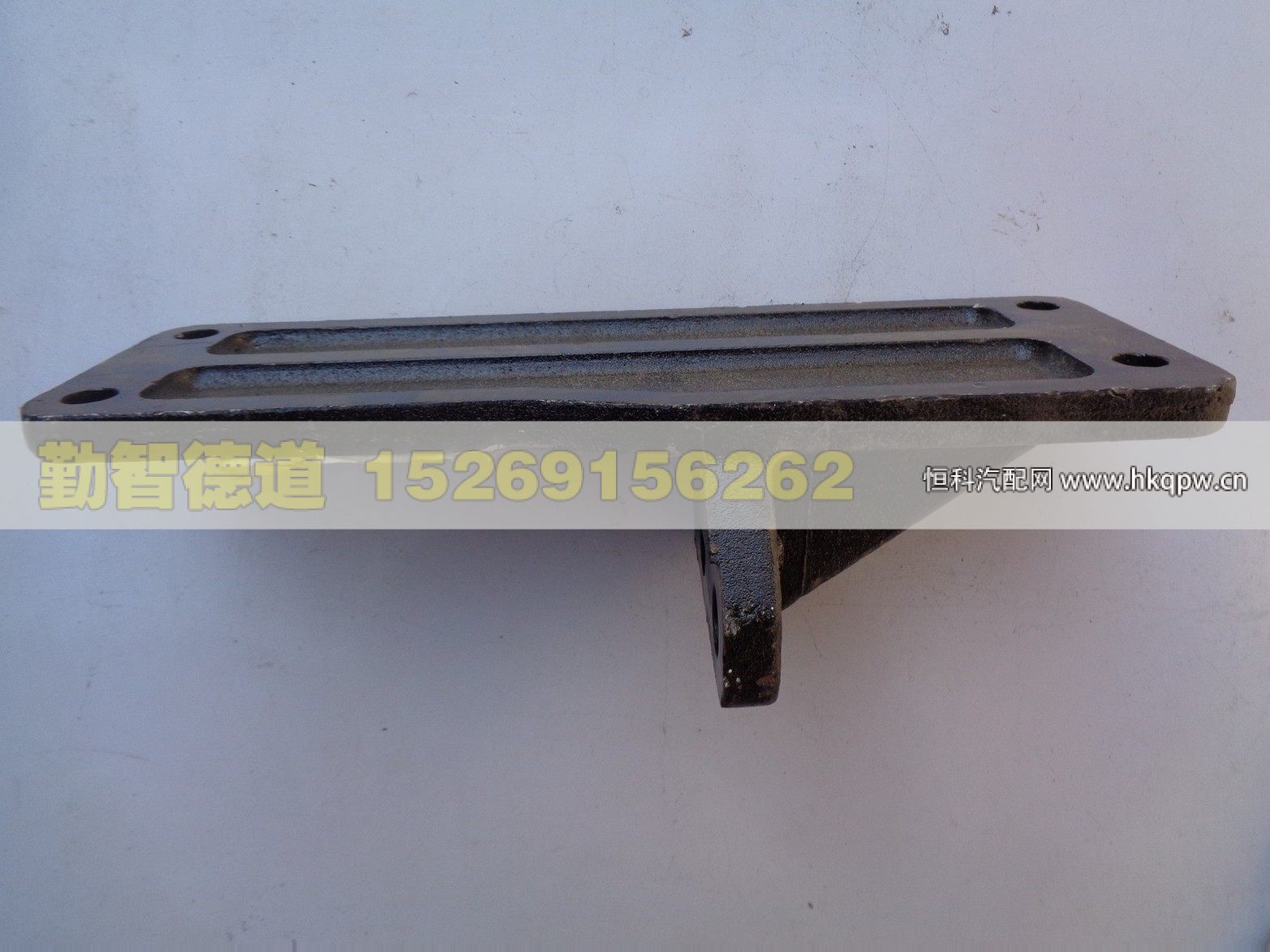 发动机后悬置支撑(左)