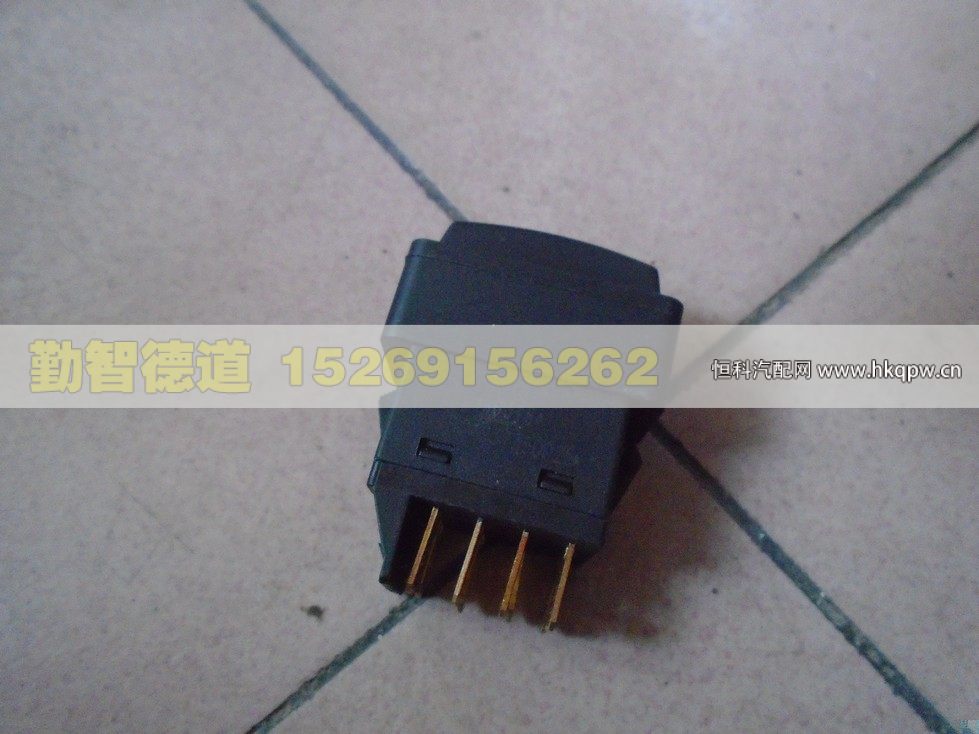 1B24937350025,,山东勤智德道汽车销售有限公司