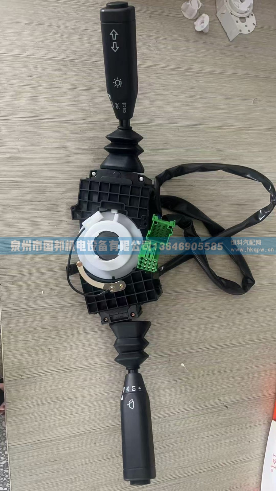比亚迪公交客车灯光雨刮组合开关B60C02-3774010A