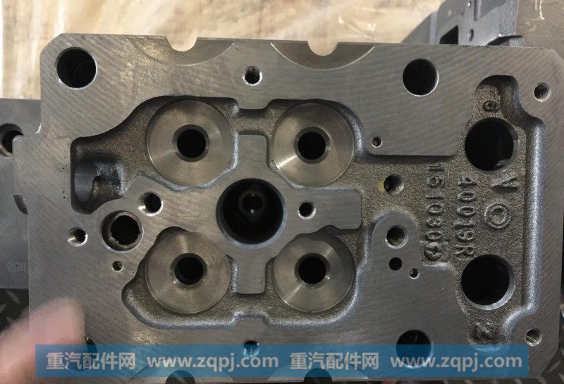 612600040707潍柴动力WP10共轨新款气缸盖总成