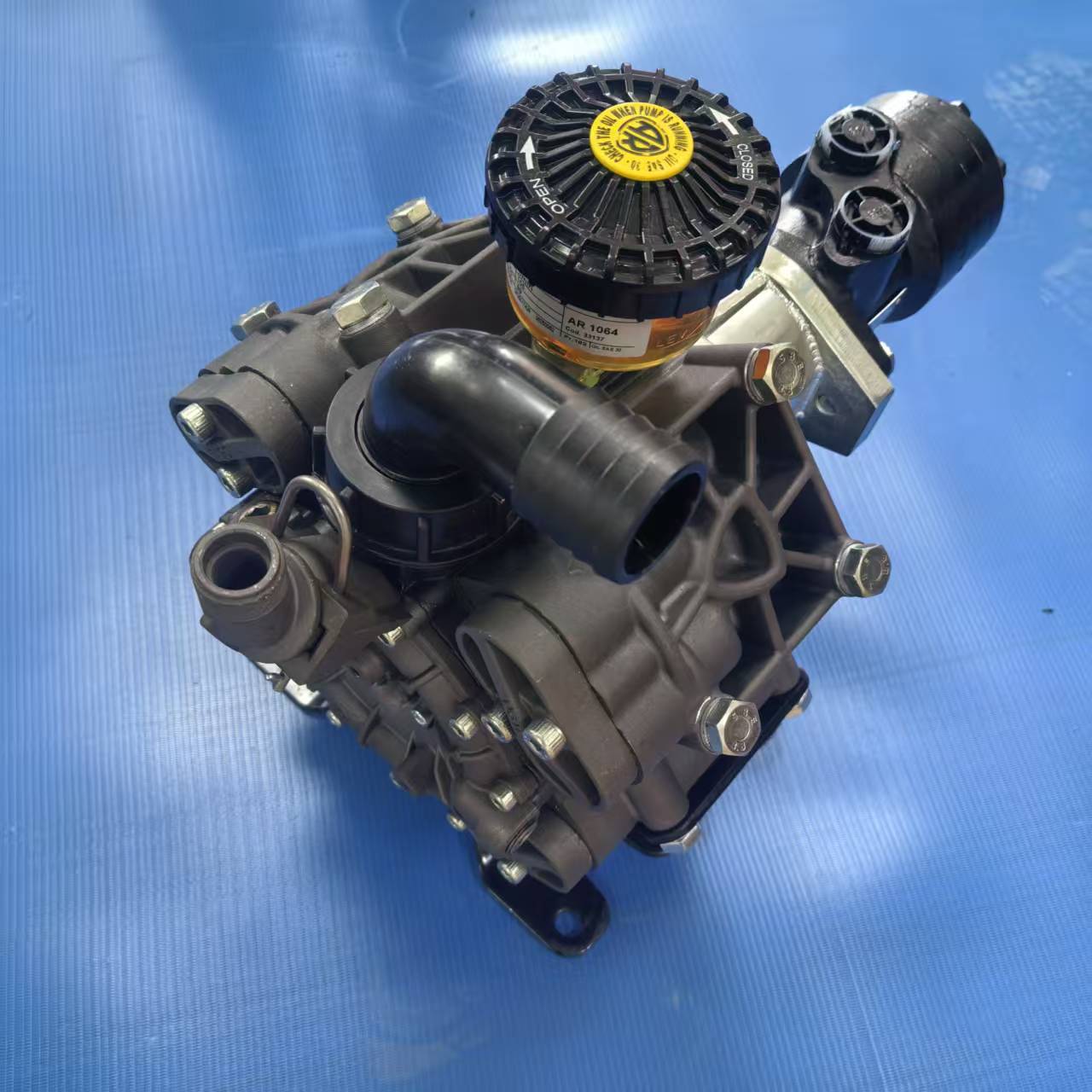 新式洒水泵总成（组成）G 2136772