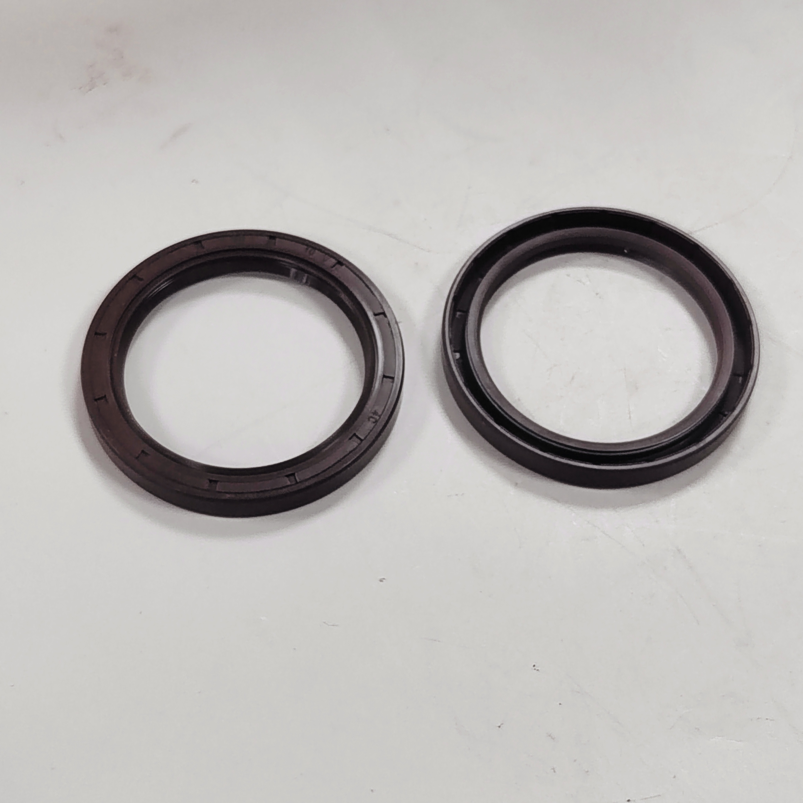 分动箱油封 3300590081图2