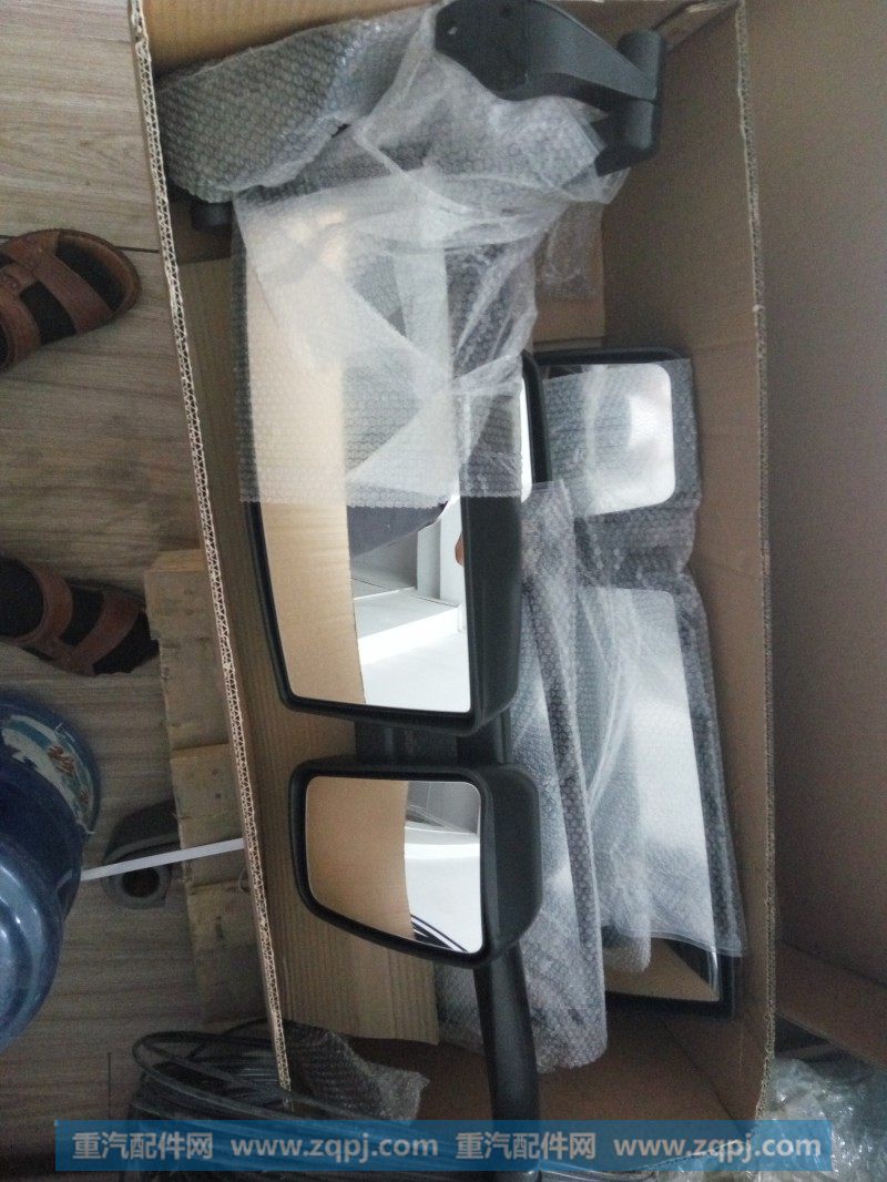 WG1646770002,后视镜右置,济南诺诚重型汽车配件有限公司